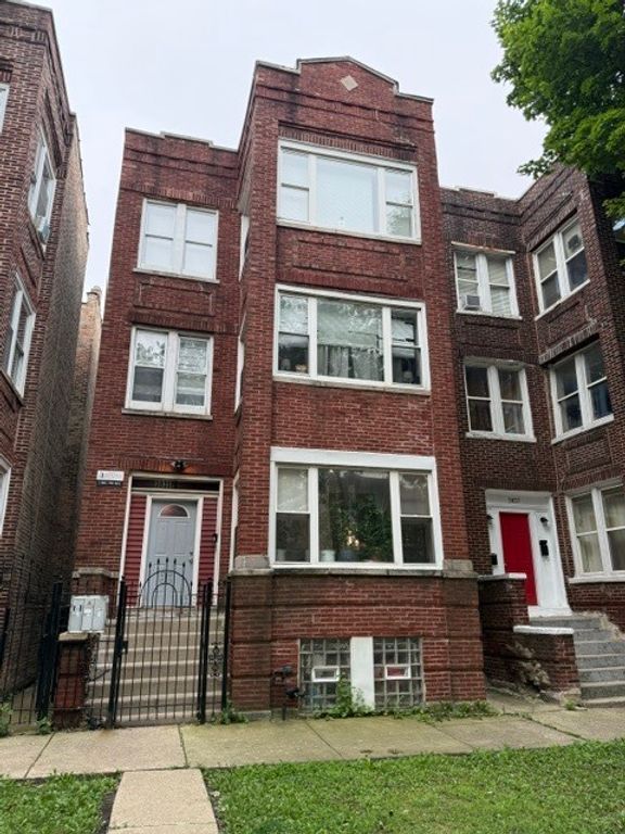 3835 W Fillmore Street, Chicago, IL 60624