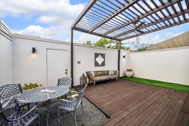 7533 Del Monte Drive, Houston, TX 77063