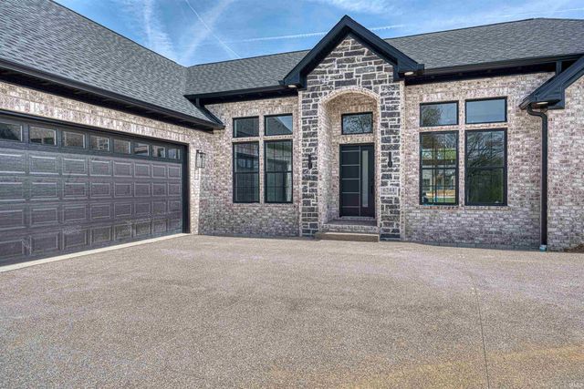 6244 SABLE RIDGE Drive, Newburgh, IN 47630