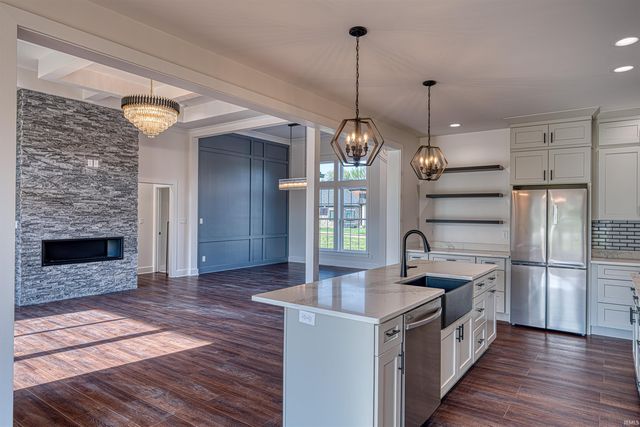 6244 SABLE RIDGE Drive, Newburgh, IN 47630