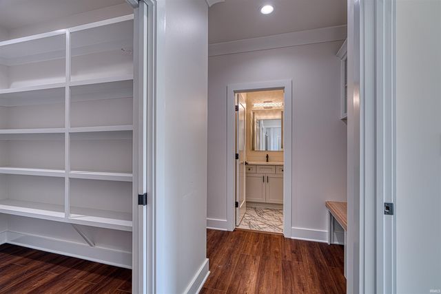 6244 SABLE RIDGE Drive, Newburgh, IN 47630