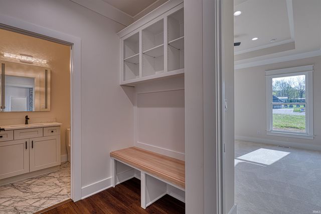 6244 SABLE RIDGE Drive, Newburgh, IN 47630