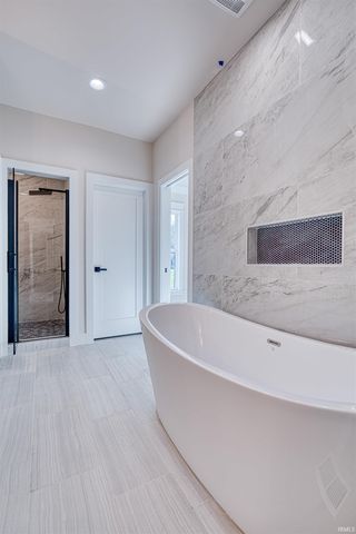 6244 SABLE RIDGE Drive, Newburgh, IN 47630