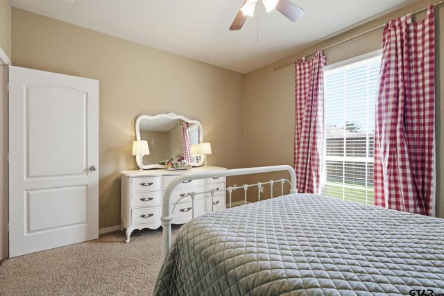 104 Charles, Lindale, TX 75771