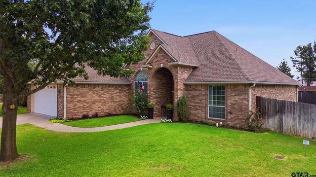 104 Charles, Lindale, TX 75771