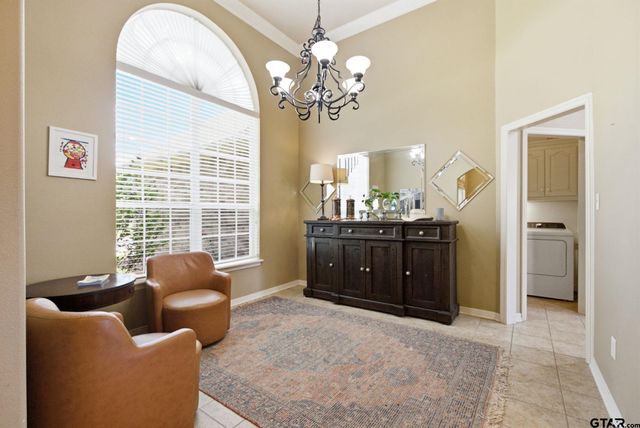 104 Charles, Lindale, TX 75771