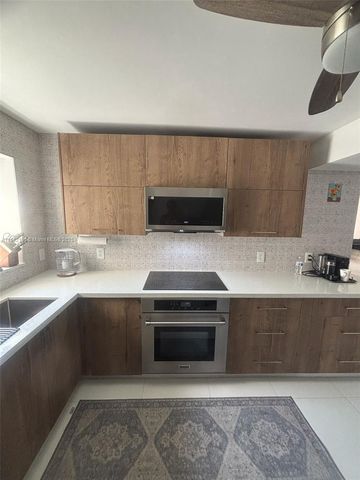 1865 S Ocean Dr 4F, Hallandale Beach, FL 33009