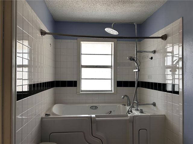 126 Shelton Drive, Eureka Springs, AR 72632