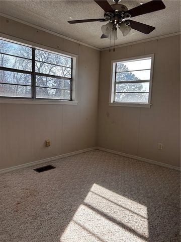 126 Shelton Drive, Eureka Springs, AR 72632