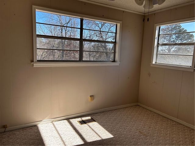 126 Shelton Drive, Eureka Springs, AR 72632