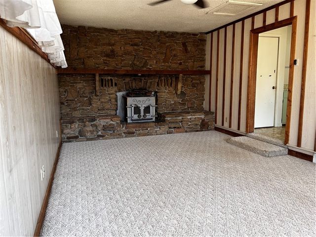 126 Shelton Drive, Eureka Springs, AR 72632