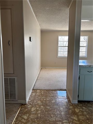 126 Shelton Drive, Eureka Springs, AR 72632