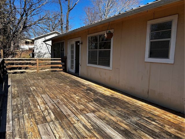 126 Shelton Drive, Eureka Springs, AR 72632