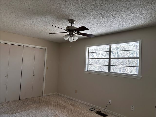 126 Shelton Drive, Eureka Springs, AR 72632