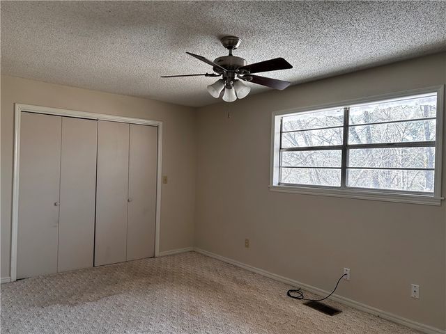 126 Shelton Drive, Eureka Springs, AR 72632