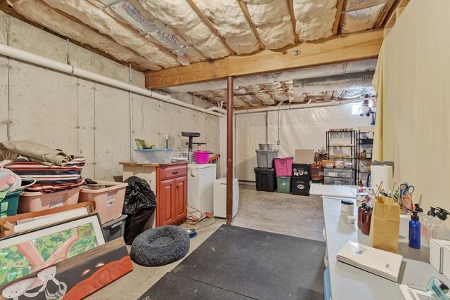 13 Ballard Ct, Leominster, MA 01453