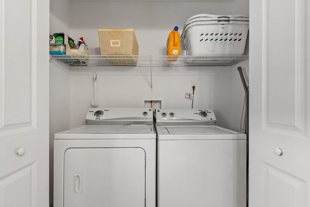 13 Ballard Ct, Leominster, MA 01453