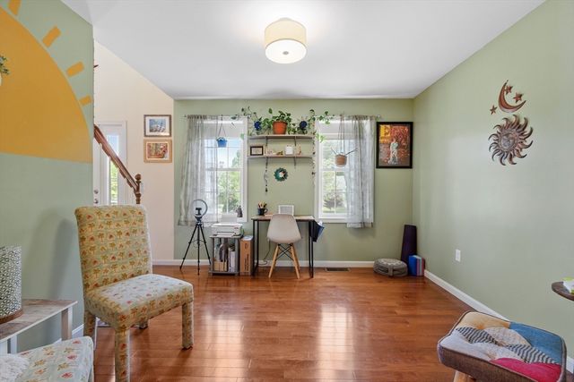 13 Ballard Ct, Leominster, MA 01453