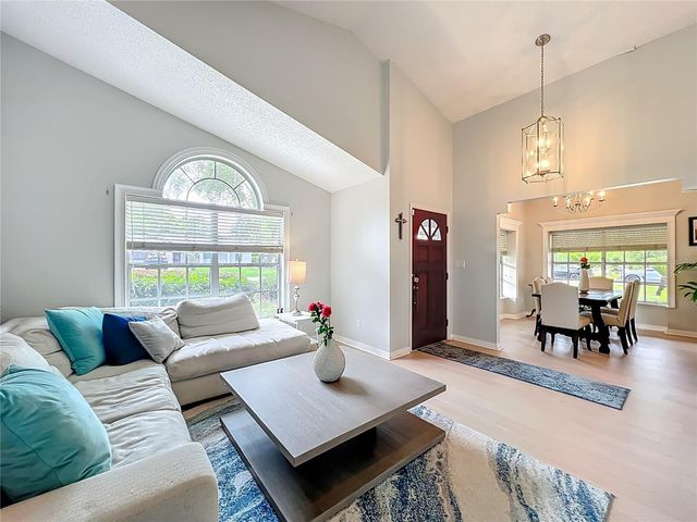 200 COLONIAL LANE, Longwood, FL 32750