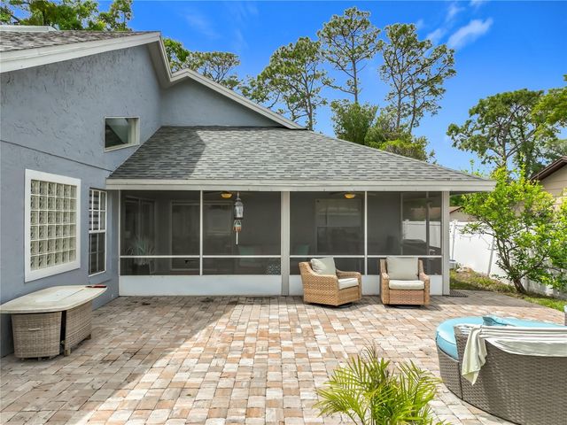 200 COLONIAL LANE, Longwood, FL 32750