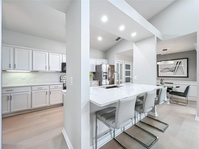 200 COLONIAL LANE, Longwood, FL 32750