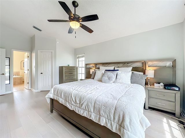 200 COLONIAL LANE, Longwood, FL 32750