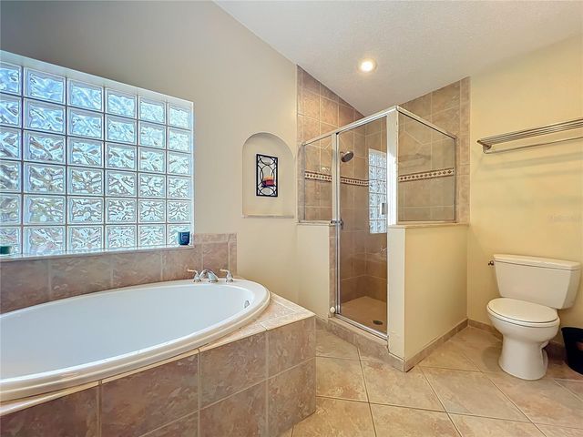 200 COLONIAL LANE, Longwood, FL 32750