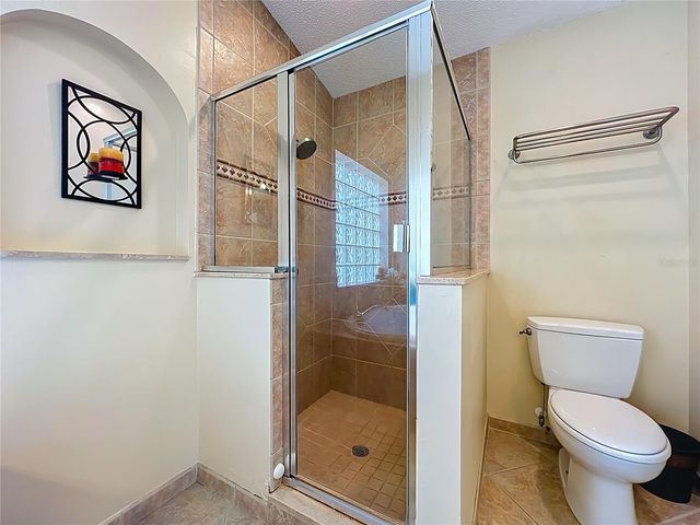 200 COLONIAL LANE, Longwood, FL 32750