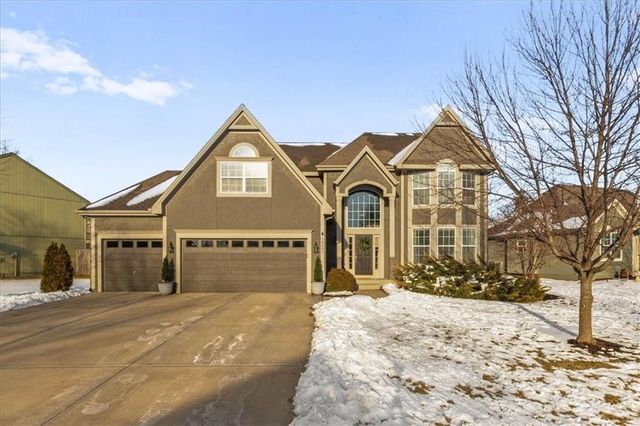 19402 W 209th Terrace, Spring Hill, KS 66083