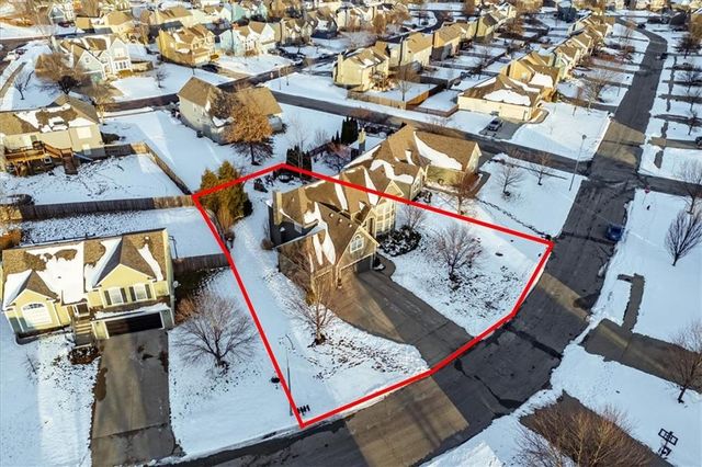 19402 W 209th Terrace, Spring Hill, KS 66083