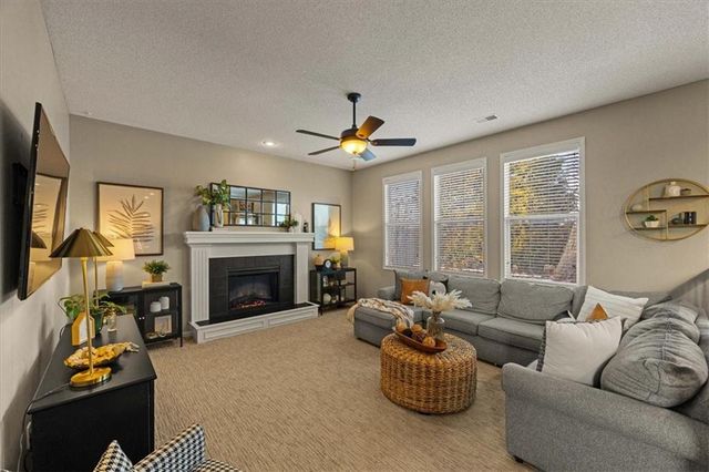 19402 W 209th Terrace, Spring Hill, KS 66083