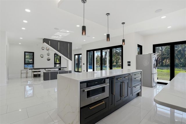 7818 N HUBERT AVENUE, Tampa, FL 33614