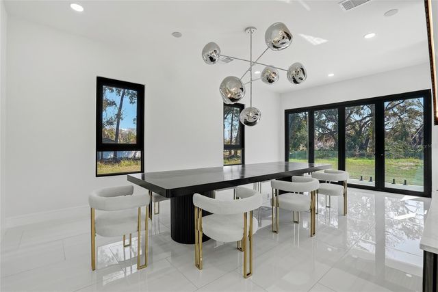 7818 N HUBERT AVENUE, Tampa, FL 33614