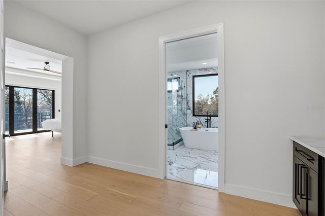 7818 N HUBERT AVENUE, Tampa, FL 33614