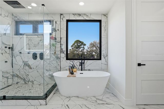 7818 N HUBERT AVENUE, Tampa, FL 33614