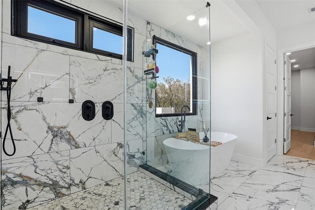 7818 N HUBERT AVENUE, Tampa, FL 33614