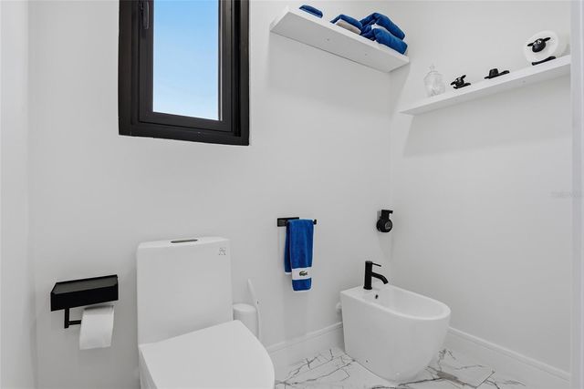 7818 N HUBERT AVENUE, Tampa, FL 33614