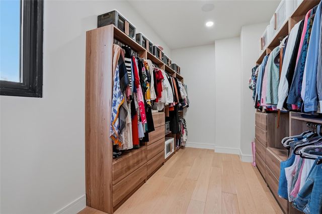 7818 N HUBERT AVENUE, Tampa, FL 33614