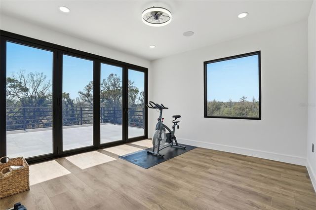 7818 N HUBERT AVENUE, Tampa, FL 33614