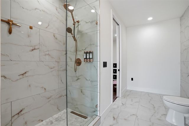 7818 N HUBERT AVENUE, Tampa, FL 33614