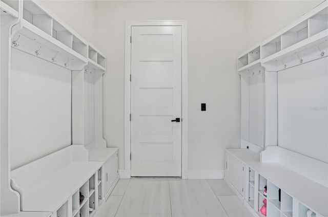 7818 N HUBERT AVENUE, Tampa, FL 33614