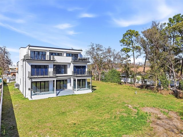 7818 N HUBERT AVENUE, Tampa, FL 33614