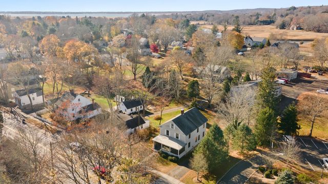46 Lyme Street, Old Lyme, CT 06371