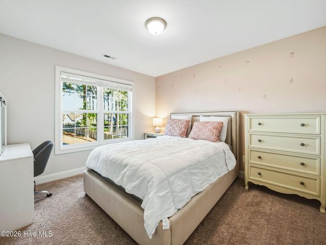 519 White Shoal Way, Sneads Ferry, NC 28460