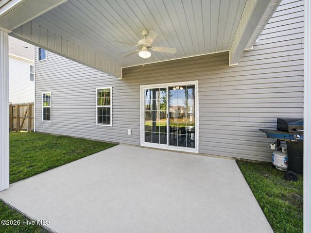 519 White Shoal Way, Sneads Ferry, NC 28460