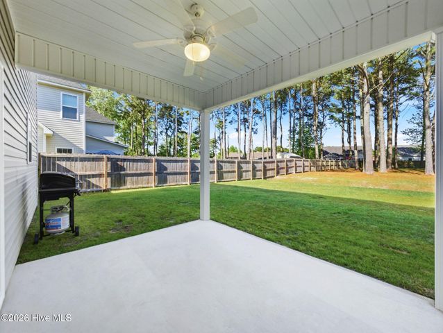 519 White Shoal Way, Sneads Ferry, NC 28460