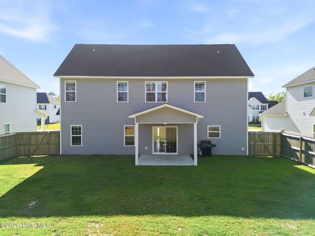 519 White Shoal Way, Sneads Ferry, NC 28460
