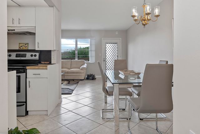 2905 Victoria Place G4, Coconut Creek, FL 33066