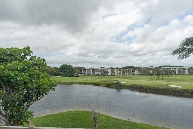 2905 Victoria Place G4, Coconut Creek, FL 33066
