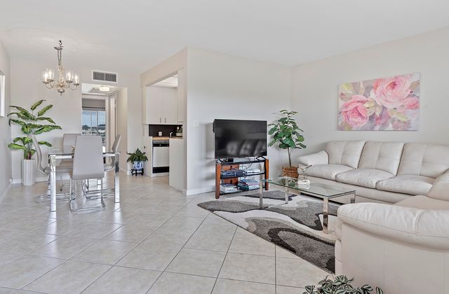 2905 Victoria Place G4, Coconut Creek, FL 33066